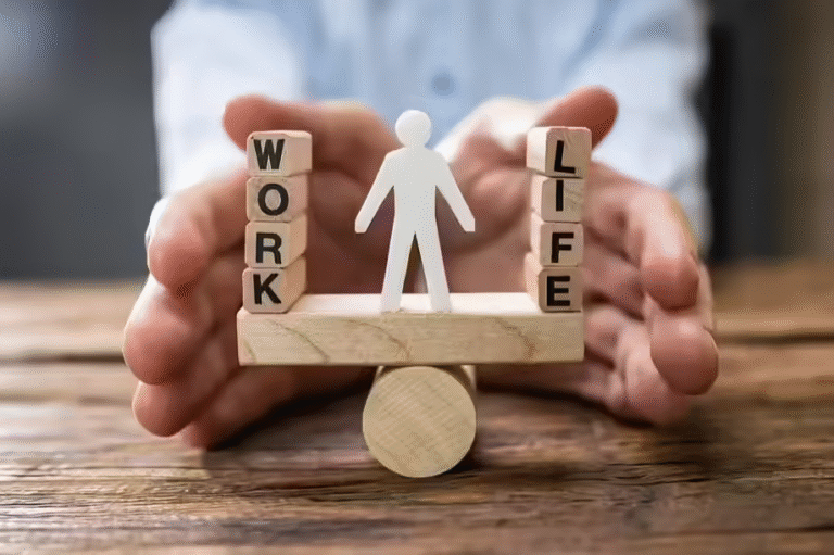 8 Work-Life Balance Tips for Social Media Managers